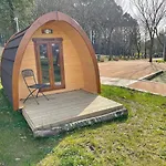 Parque de Campismo Teiraboa Base Camp Arzúa