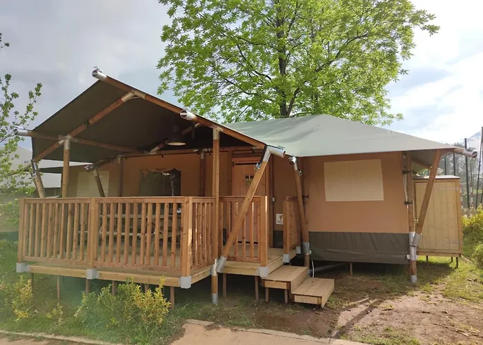 Teiraboa Base Camp Campeggio *